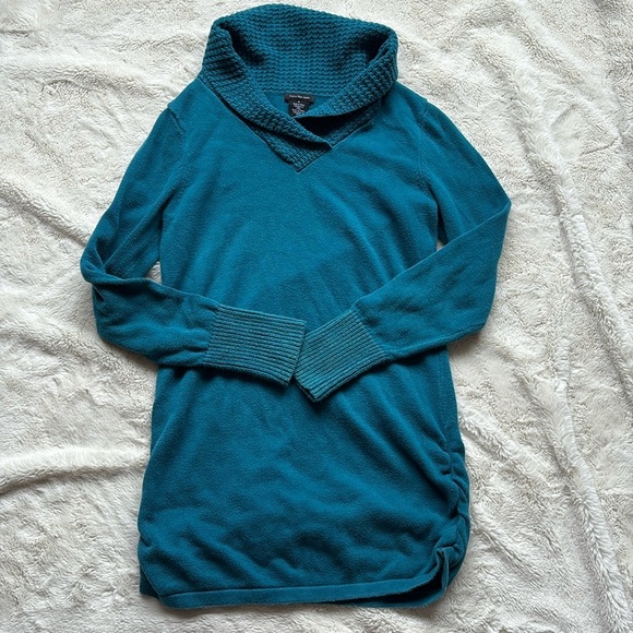 Calvin Klein Blue Collared Shirt FLAWED Size Medium - Picture 1 of 12